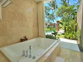 Candi Beach Resort & Spa