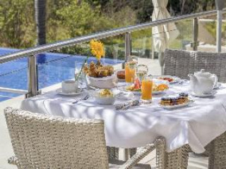 Caneiros Luxury House & Suites