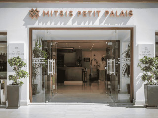 Canvas by Mitsis Petit Palais