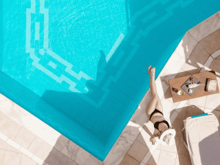 Canvas by Mitsis Petit Palais