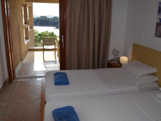 Cape Kanapitsa Hotel Suites