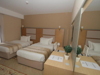 Capital Tirana Hotel