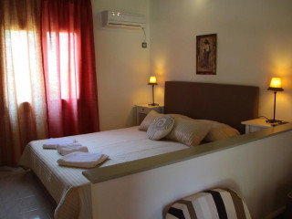 Captain Yiannis Hotel