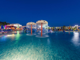 Caretta Beach Holiday Village