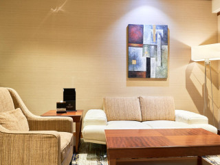 Carlton Downtown Hotel