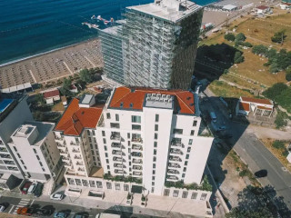 Casa Al Mare Premium Residences Apartments