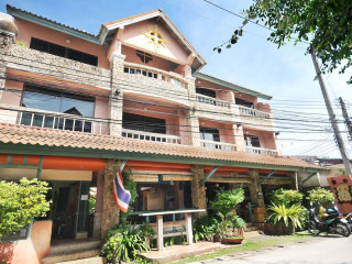 Casa Brazil Homestay & Gallery