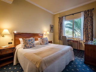 Casa León Royal Retreat