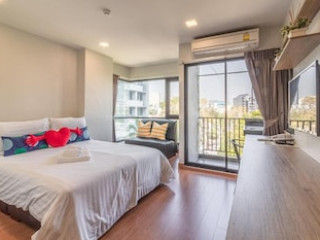 CASA LUXE HOTEL AND RESIDENT