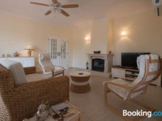 Casa Novo Horizonte by Portucasa