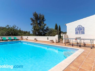 Casa Ourios Large Pool BBQ Walk to beach