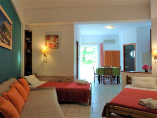 CASTELLO APARTMENTS