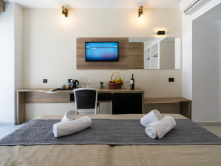 CASTELLUM SUITES