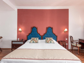 Castille Hotel