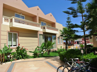 Castro Beach Hotel