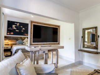 CASTRO MESEMBRIA BOUTIQUE HOTEL