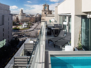 Catalonia Square Hotel
