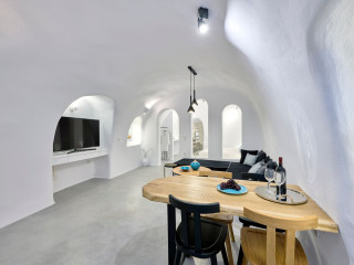 Cave Suite Oia