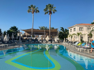 CAVES BEACH RESORT HURGHADA (ADULTS ONLY)