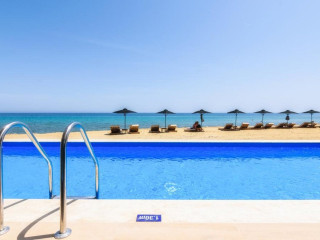 Cavo Orient Beach Hotel