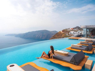 Cavo Tagoo Santorini