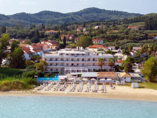 Cavomarina Beach Hotel
