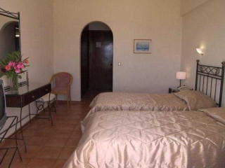 Cavomarina Beach Hotel