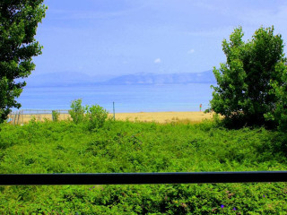 Cavos Beach House