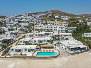 Cavos Studios & Appartements