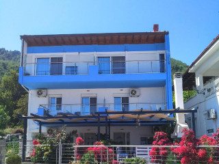 CELESTE DELUXE APARTMENTS