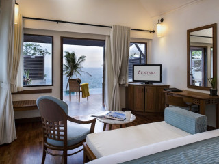 Centara Villas Phuket and cliff restaurant