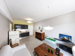 CENTRAL HALANDRI APARTMENT NEAR ALL HOSPITALS