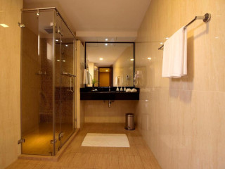 Champa Central Hotel