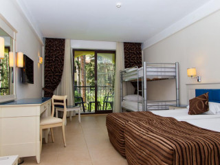Vila Leonida