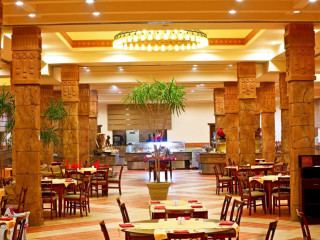 Charmillion Sea Life Resort