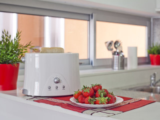 CHARMSUITES PARALEL