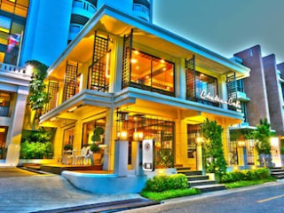 CHATEAU DE SUKHUMVIT