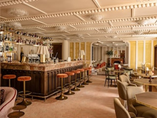 CHATEAU DES FLEURS PARIS CHAMPS ELYSEES