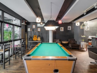 CHEQINN HOSTEL SUKHUMVIT 4