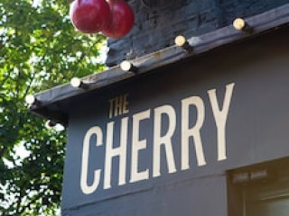 CHERRY BAR ROOMS