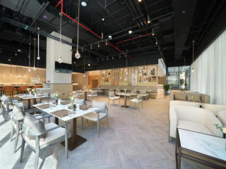 Cheval Maison - The Palm