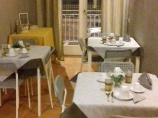 CHEZ LULU