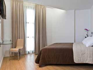 Chic Hotel