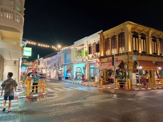 Chino Town Gallery Hostel