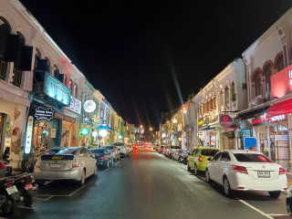 Chino Town Gallery Hostel