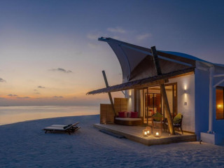 Cinnamon Hakuraa Huraa Maldives