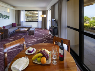 Cinnamon Lakeside Colombo