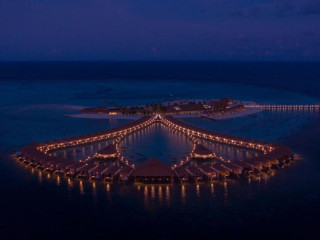 Cinnamon Velifushi Maldives