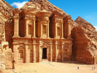 Circuit Iordania - Aqaba, Wadi Rum, Petra, Amman, Jerash, Marea Moarta