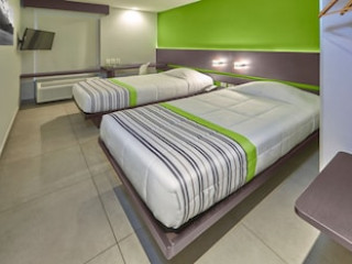 CITY EXPRESS JUNIOR CANCUN